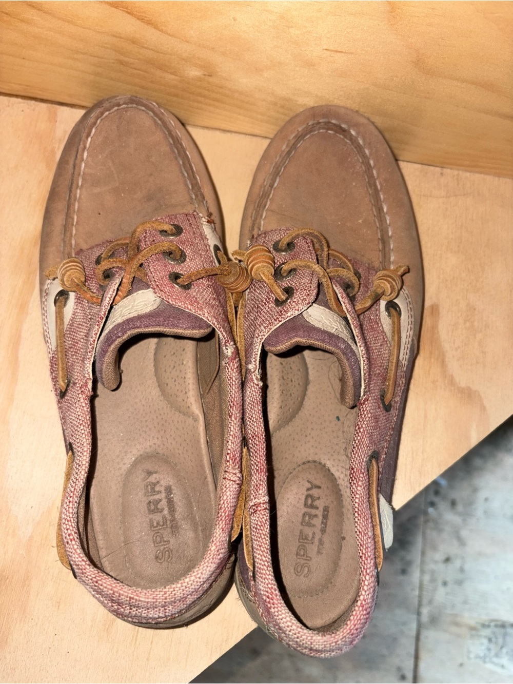 Sperry Women’s Pink and Tan Canvas Moccasins